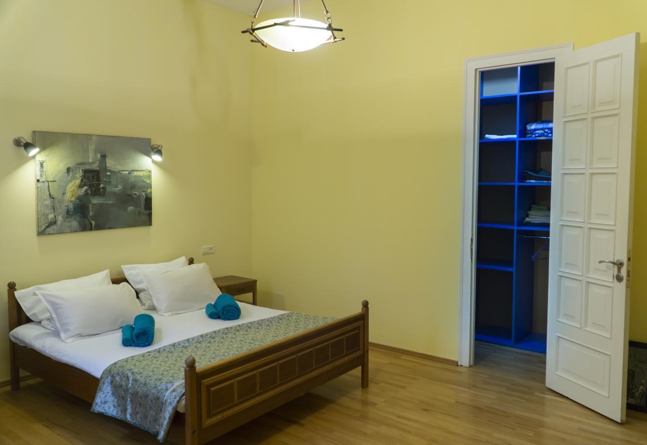 4Bd Appartaments With Cozy Garden Тбилиси Экстерьер фото