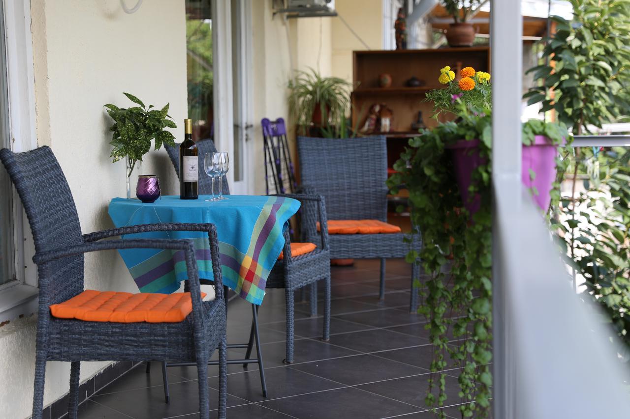 4Bd Appartaments With Cozy Garden Тбилиси Экстерьер фото